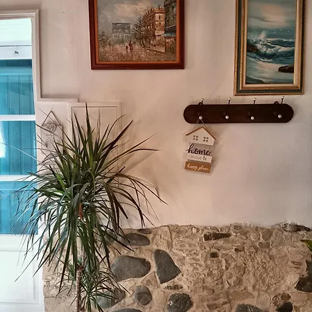 Vendégház Traditional House In 3*